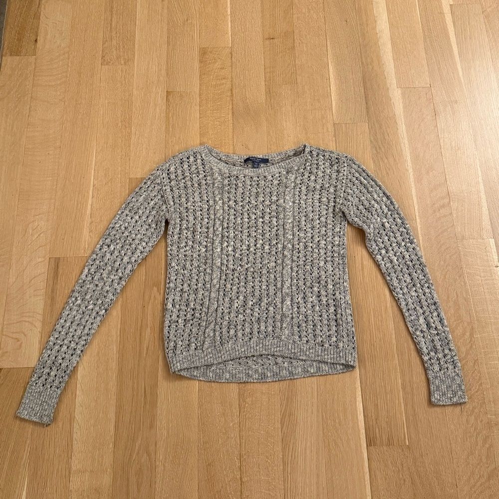 Peter Som Gray Crew Neck Sweater Cozy Knit Design